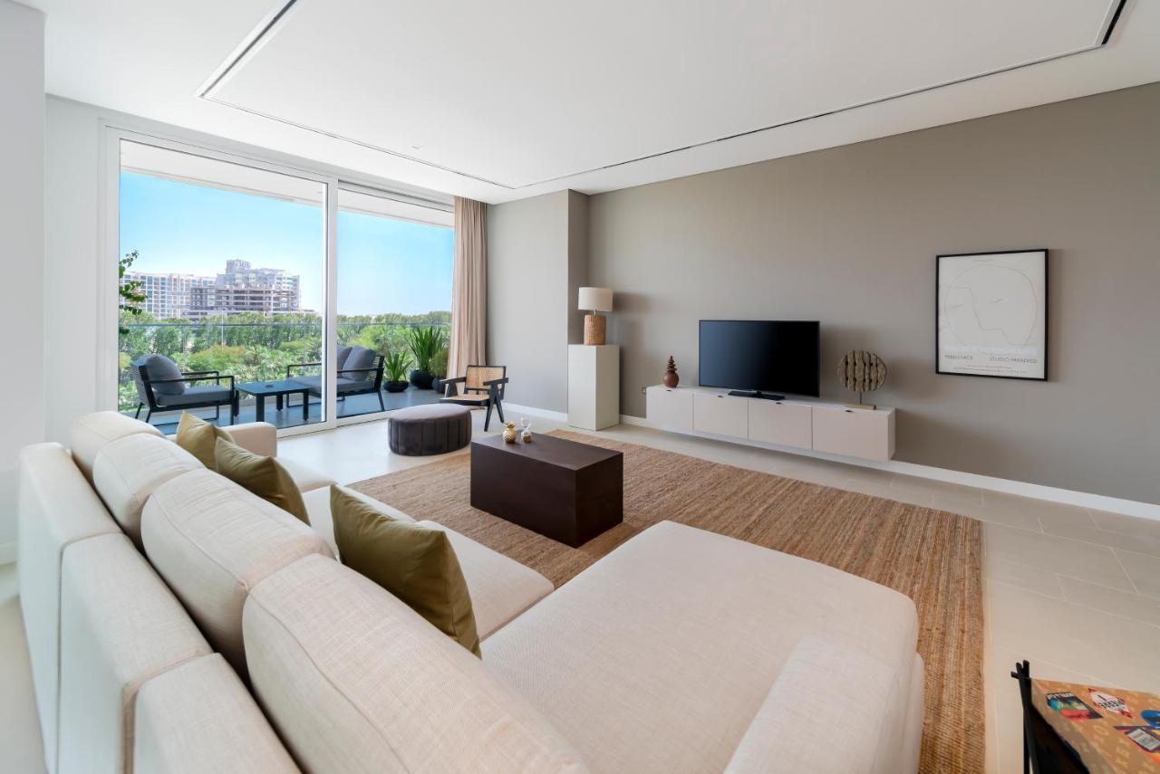 Zaya Al Barari Hotel Living Дубай Екстериор снимка